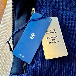 Izod Advantage full zip men’s jacket. Size medium. New with tags.